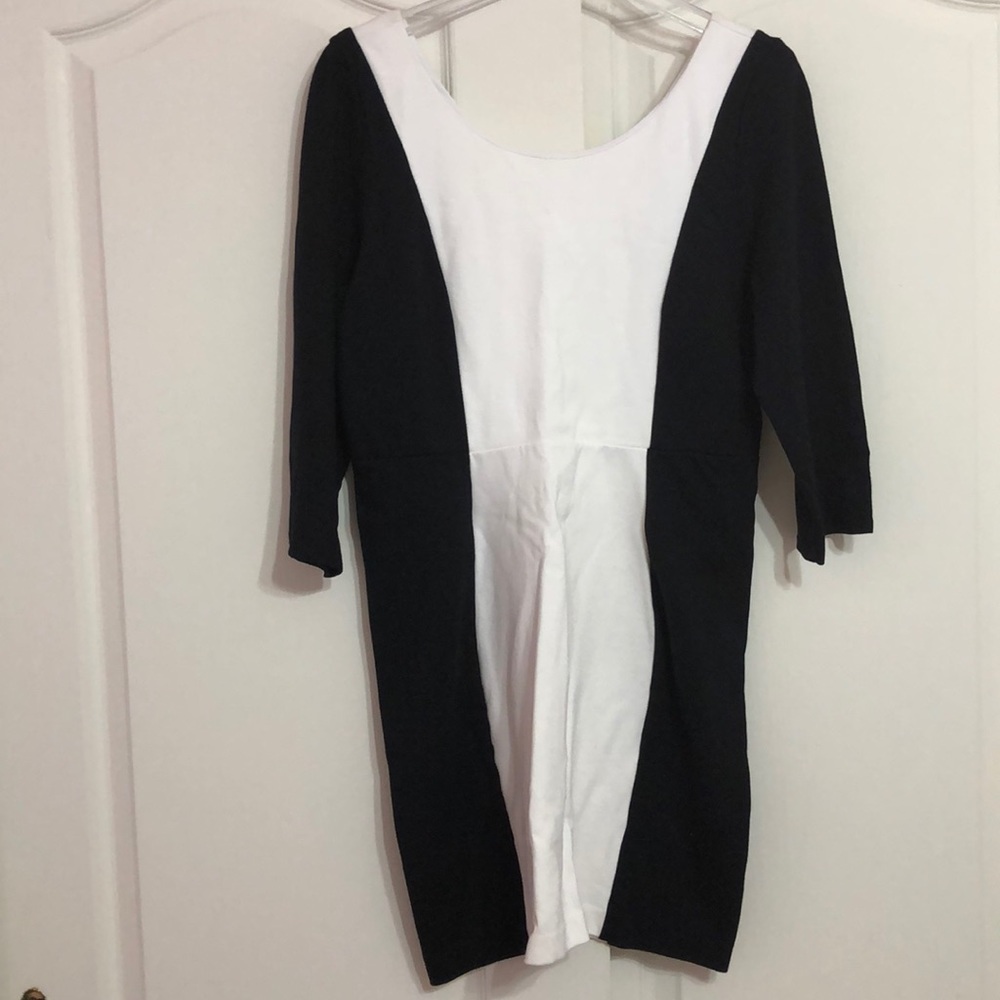 Express Color Block Dress - Picture 2 of 4